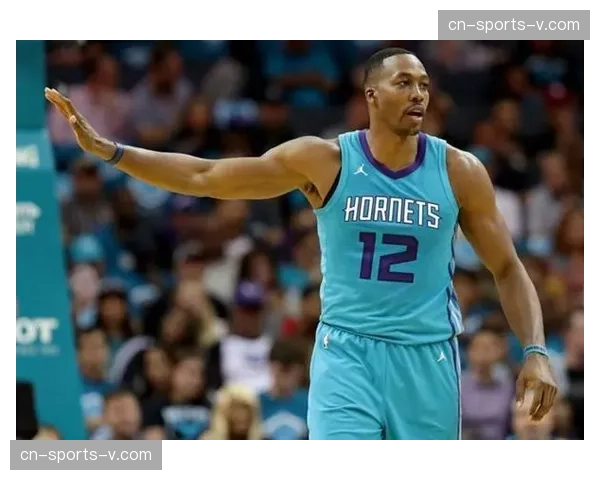 黄蜂中锋差异化打击策略 根据对手特性调整进攻方式