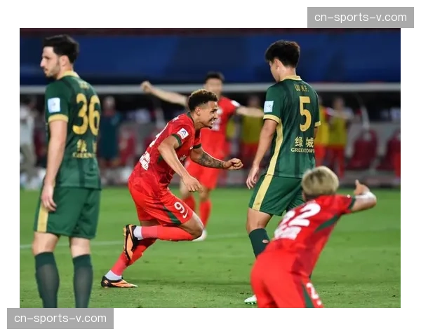 河南队防守组织严密 场均1失球展现后防线默契